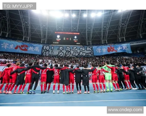 2017年上港与恒大巅峰对决回顾:激情四溢的中超经典之战